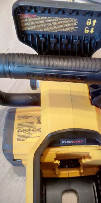 Ланцюгова пила DEWALT DCCS672, 60V,DCCS620 20V