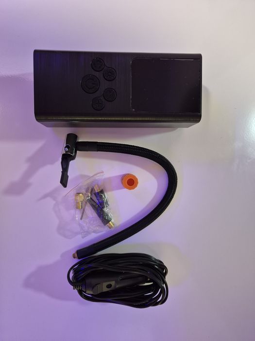 Міні компресор для підкачки шин