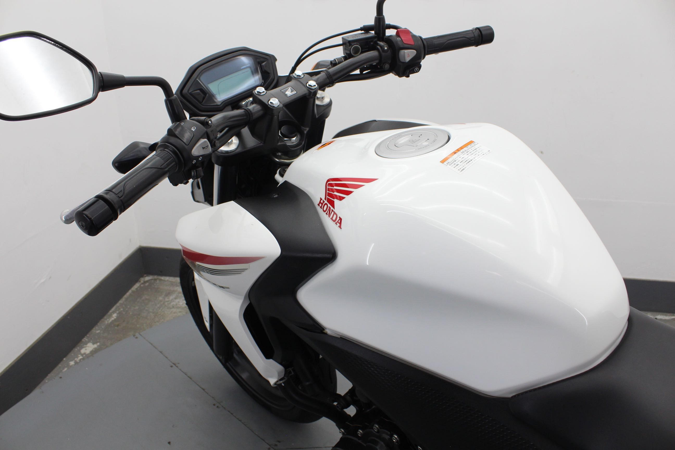 Honda CB400F 2013