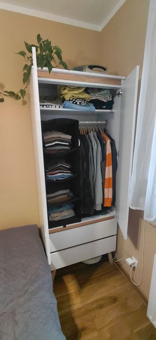 Szafa biała styl skandynawski