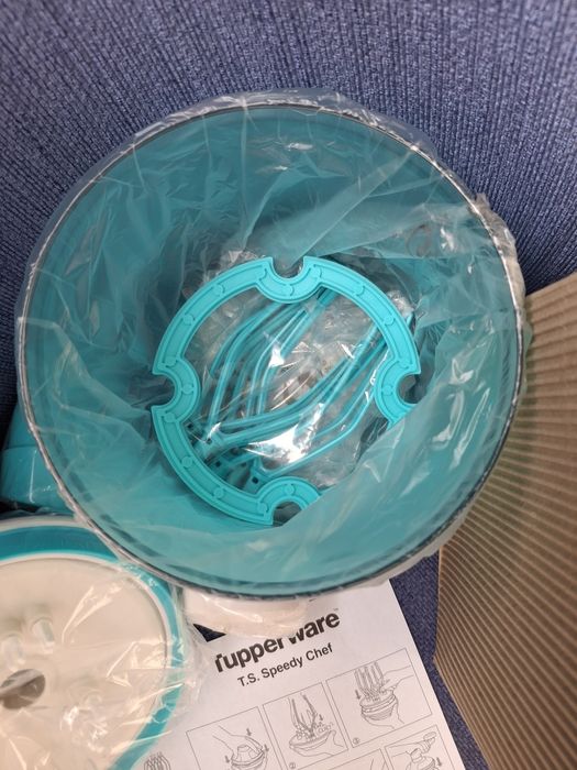 Tupperware Kuchcik Mikser do Ubijania  Nowy