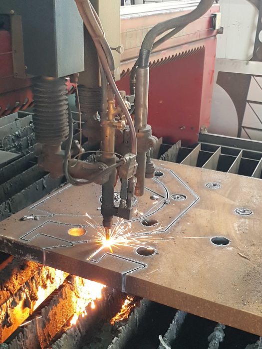 Blacha stalowa cięcie blach do 180mm grubości