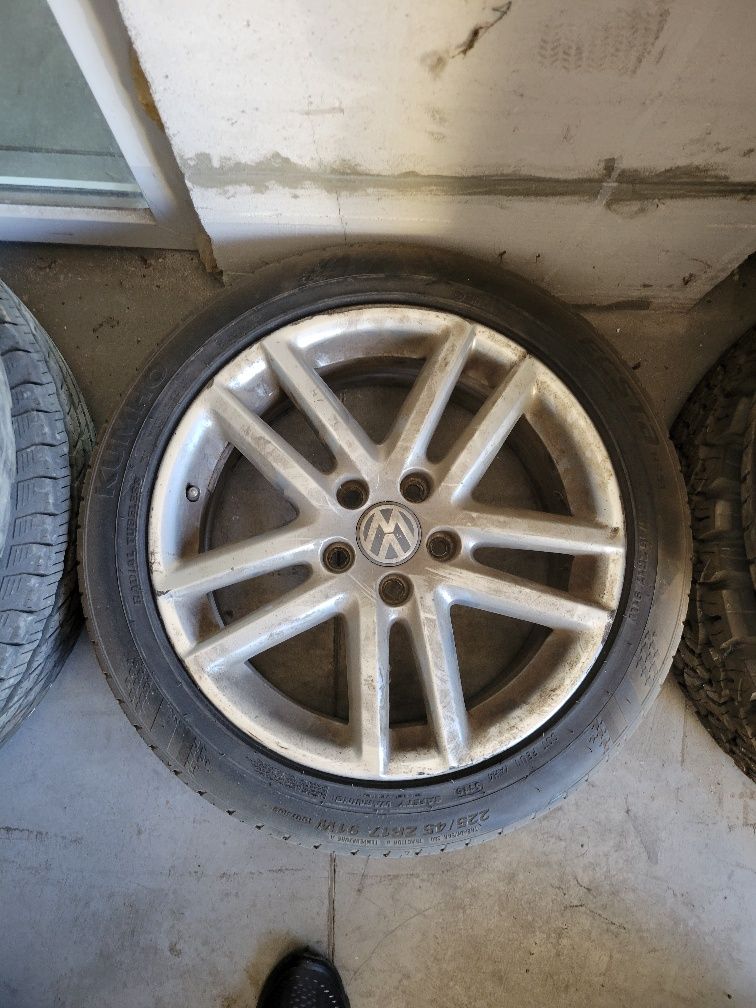 колеса в зборі r17 5\112  vw audi skoda 225/45/r17