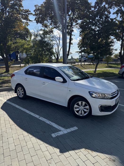 Продам Citroen C Elysee 1.2 2019 рік в гарному стані