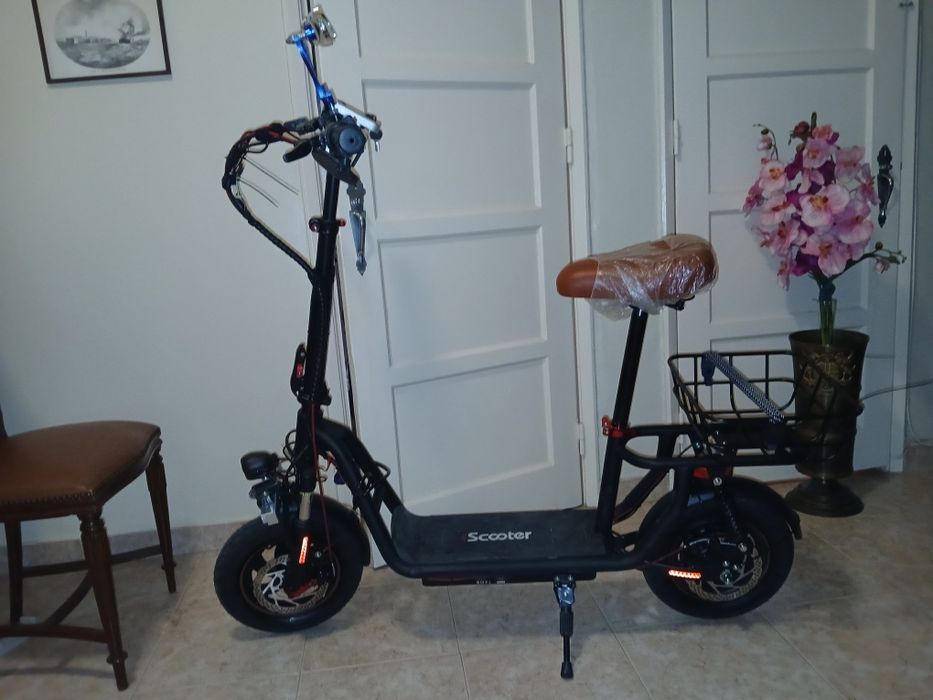 Trotinete I12 como nova
