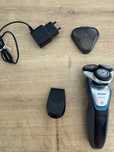 Kompletny zestaw maszynki do golenia marki Philips seria 5000
