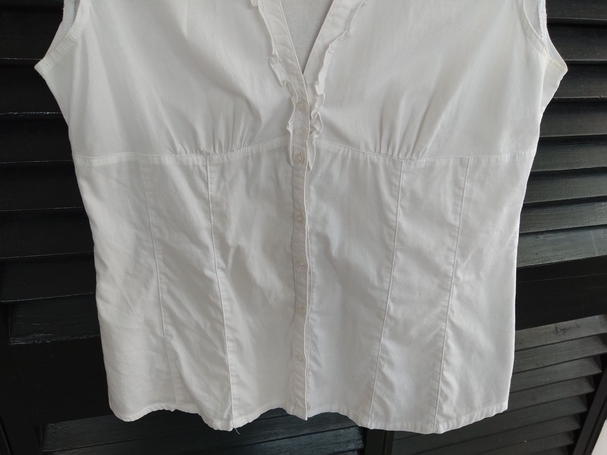 Blusa branca com folhos, elegante - Stradivarius - Tamanho XL