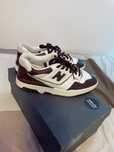 New Balance 550 Burgundy/White – Tamanho 42.5 (US 9)