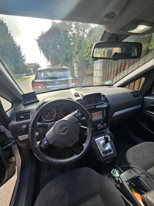Opel Zafira B automat 1.8 140KM 7-osobowa