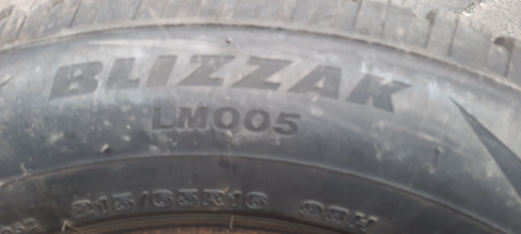 DEMO zimowe 4szt BRIDGESTONE BLIZZAK 215/65R16 2023rok