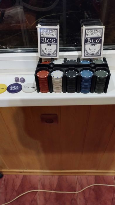 Продам набор для покера 200 грн