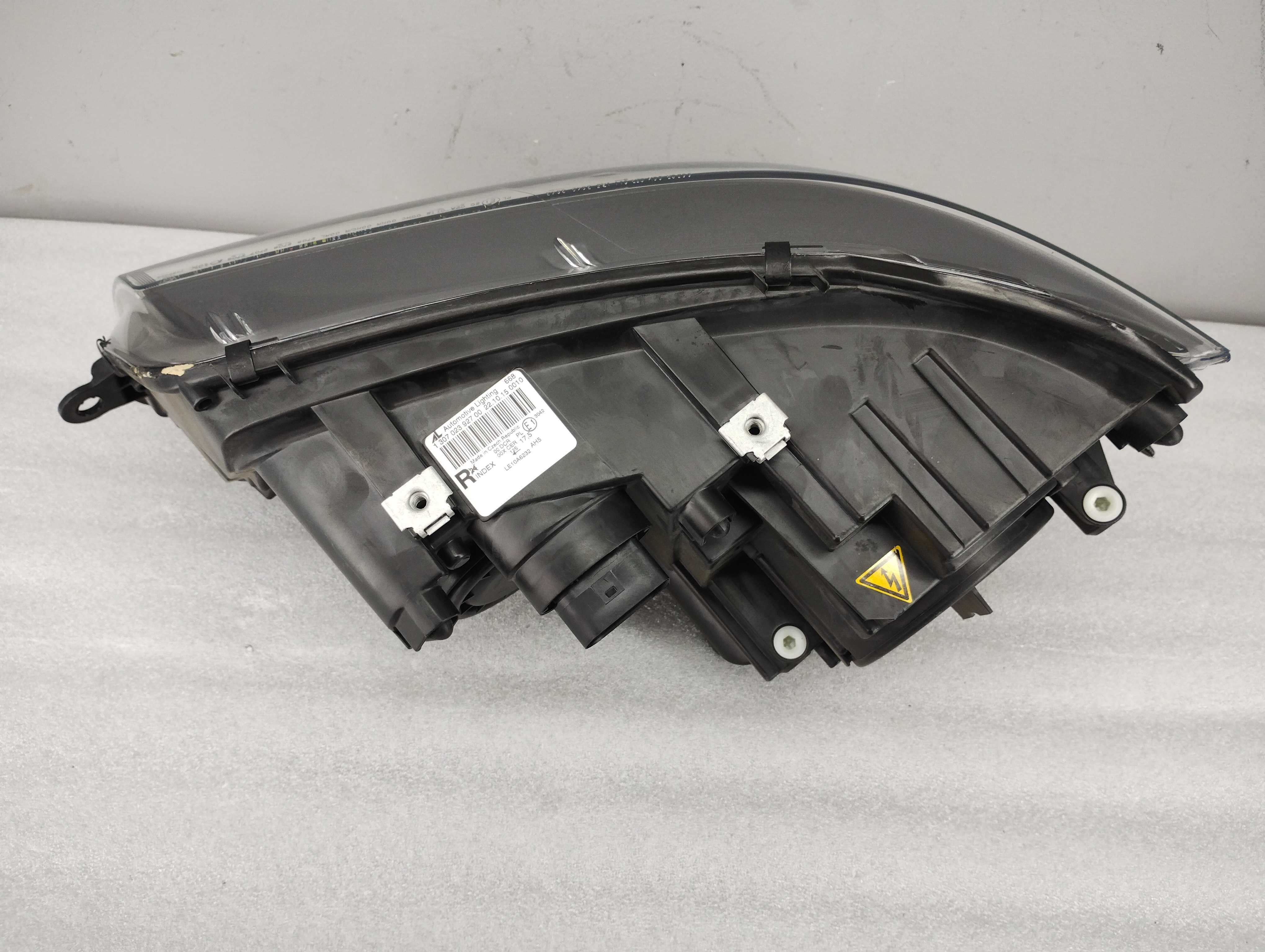 Lampa Reflektor Prawy VW T5 Lift Caravelle XENON DRL EU! NOWA!