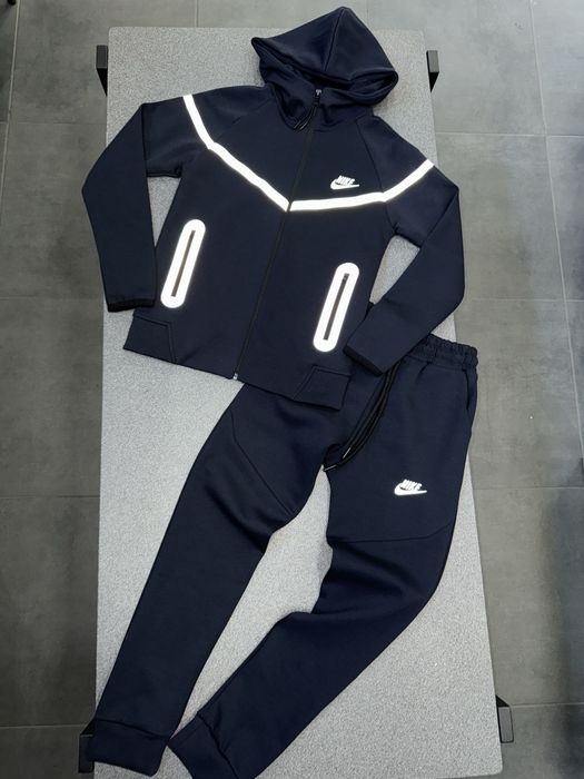 Підлітковий  костюм  nike tech fleece reflective fit  р128-176
