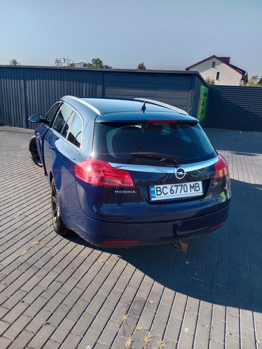 Опель Інсінгнія 2.0 дизель.ХОРОШИЙ СТАН,ХОРОША ЦІНА