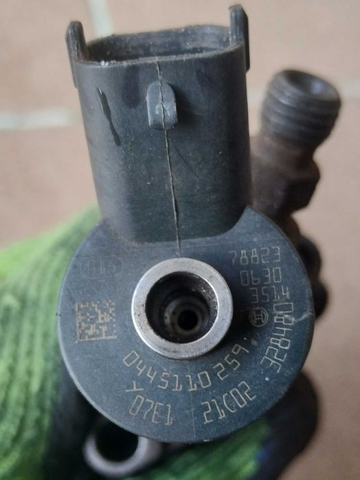 Wtryskiwacze Bosch 4 szt.  044.511.02.59
