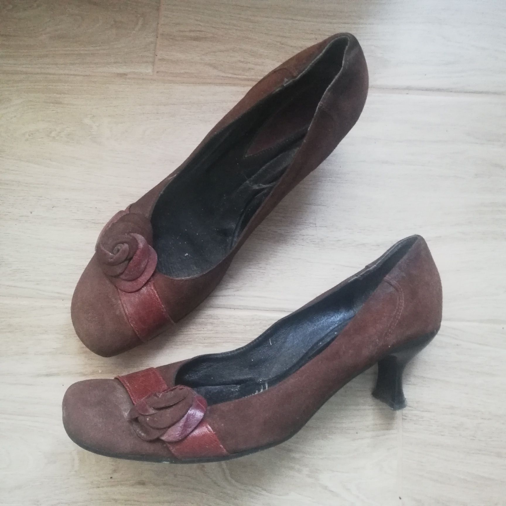 Buty skóra Ryłko rozmiar 40