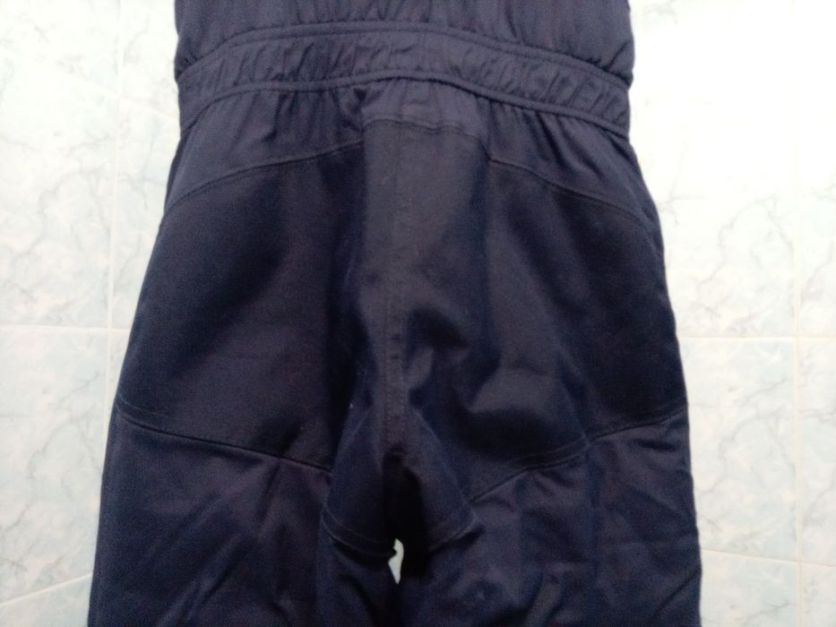 Зимний полукомбинезон на 6-7 лет