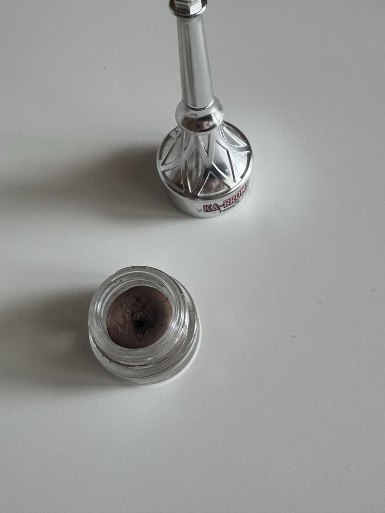 Unikat! Pomada do brwi Ka-Brow marki Benefit