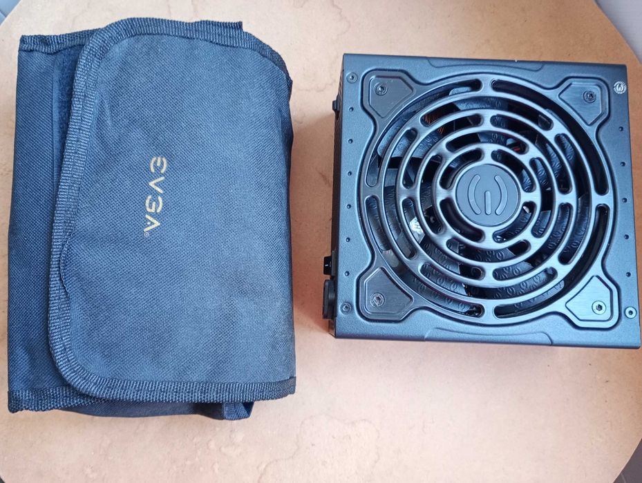 Fonte de alimentação EVGA 850 G3 -=AVARIADA=-