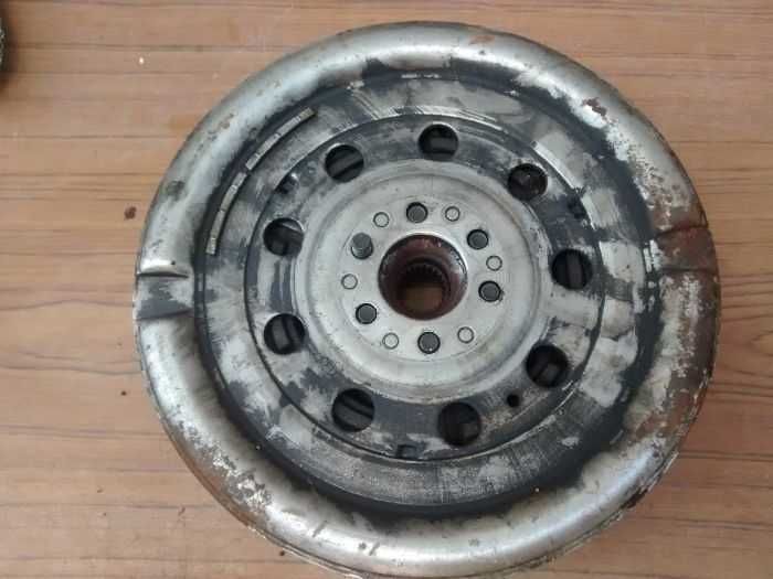 Зчеплення Golf4/ Passat B5/Sharan/Audi 80/Audi A4/Audi 6/T5/ сцепление