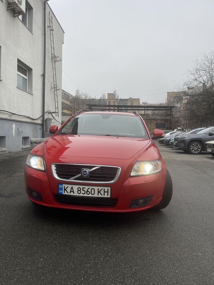 Продам Volvo V50 2009 1.6 Дизель  110 к.с