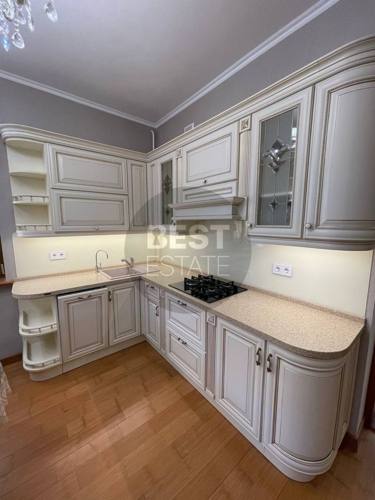 Продам дом пос. Кирова, Салтовка, Ак. Павлова , 180 м2 , 6 соток