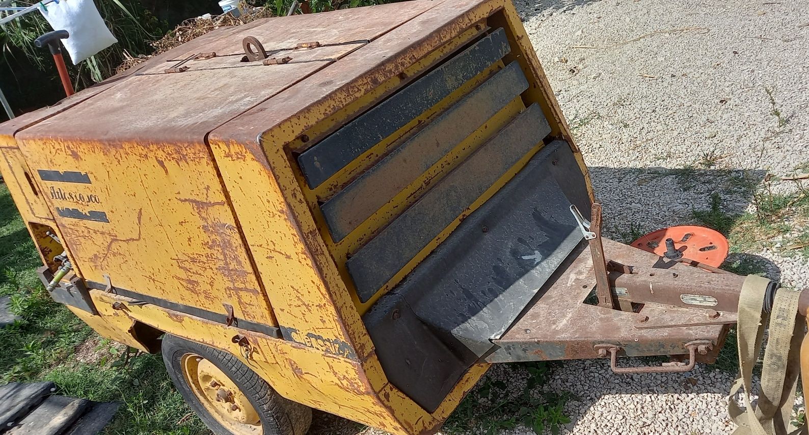 Compressor Atlas Copco XAS 40 a funcionar corretamente