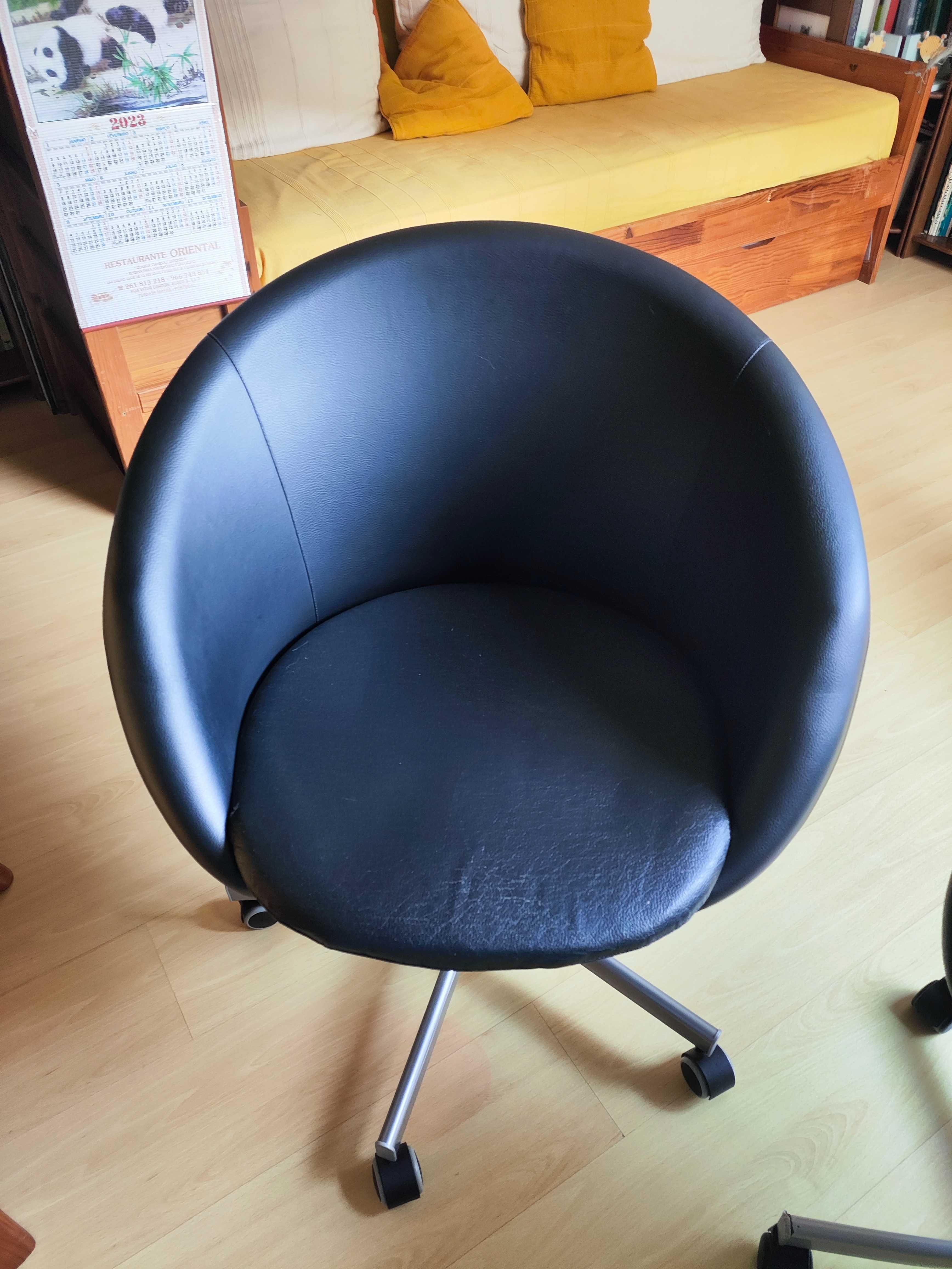 Cadeira SKRUVSTA Ikea