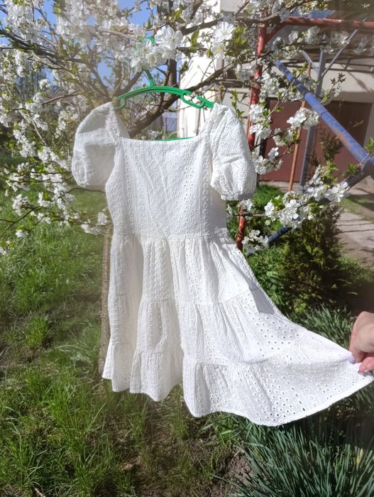 Плаття для дівчинки літнє біле