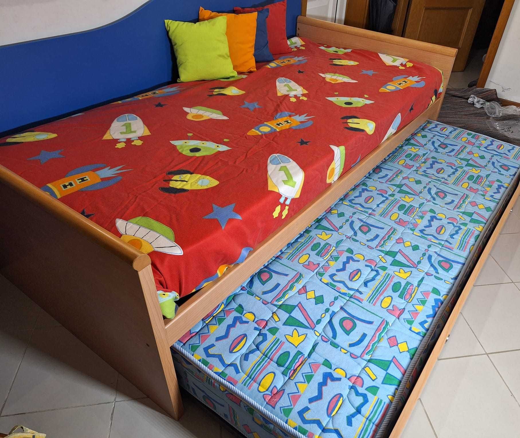 CAMA  Quarto Criança Com Gavetáo