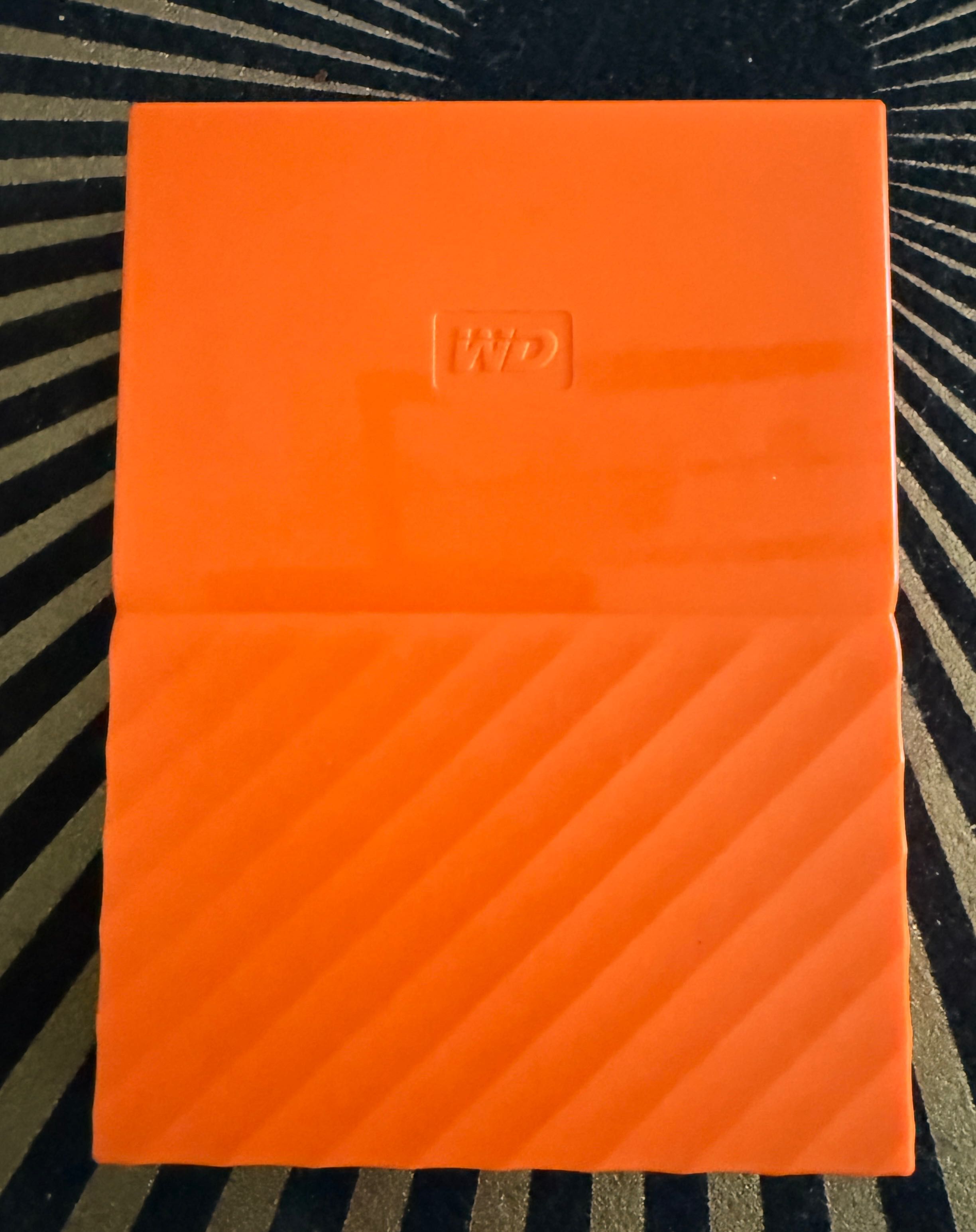 Dysk zewnętrzny WD 4TB (WDBYFT0040BOR)