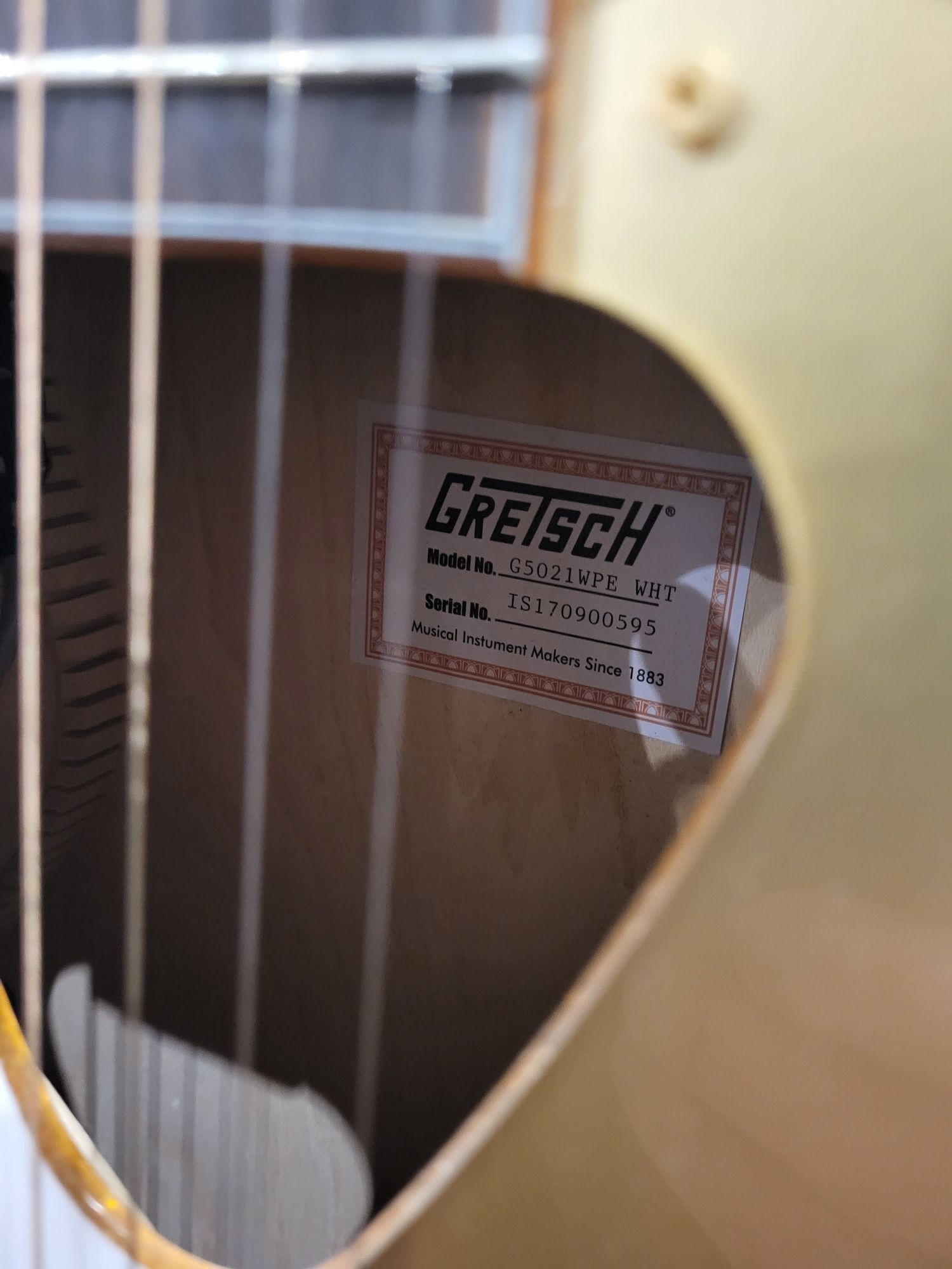 Gretsch G5021WPE White penguin parlor