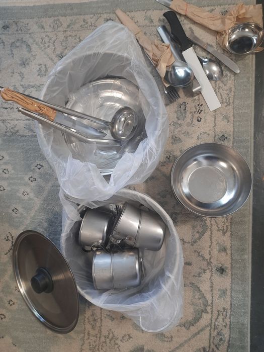 Посуда металическая на 5 персон он