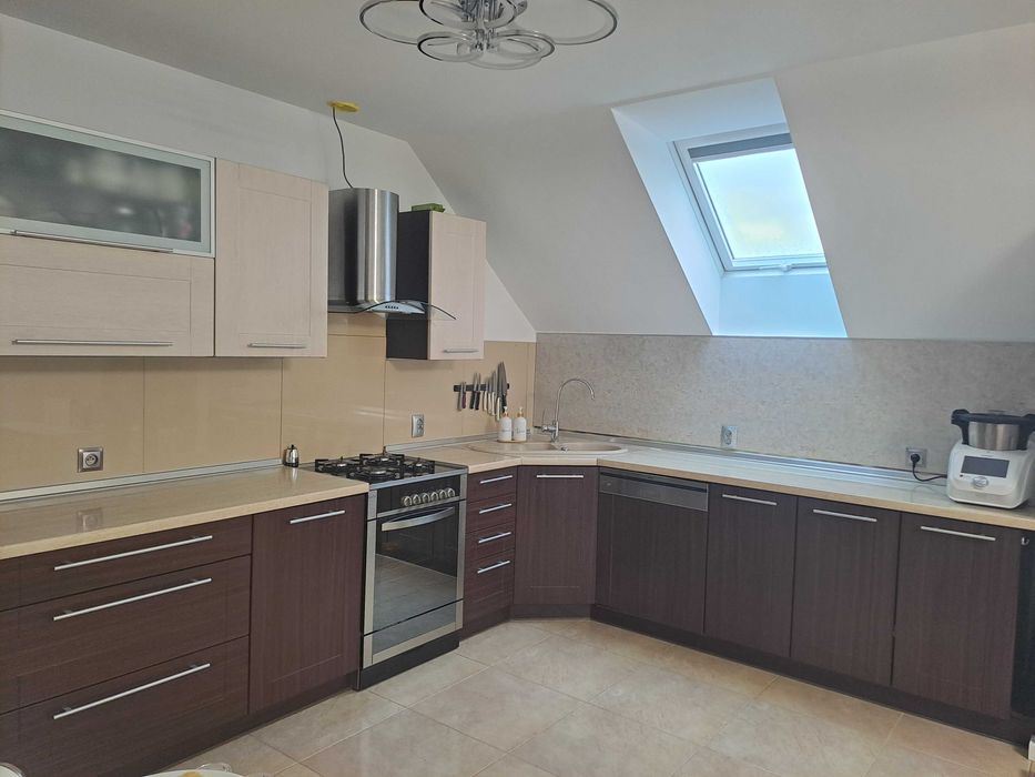 Meble kuchenne ze sprzętem