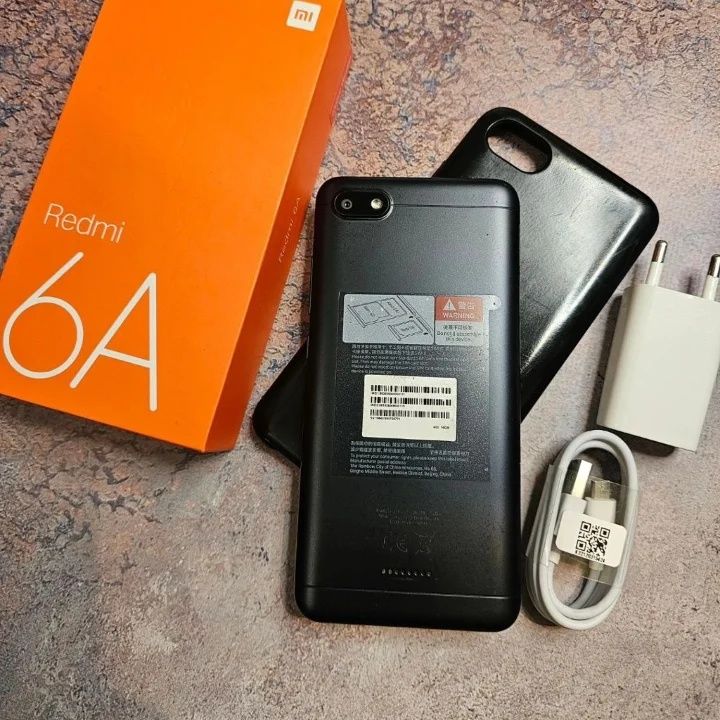 Xiaomi Redmi 6A 2/16 gb Black
Стан 9.5/10, екран ідеальний,  по корпус