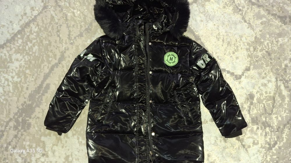 Зимова куртка для дівчінки