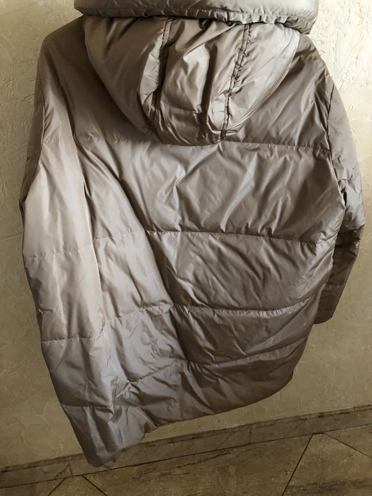 Пуховик жіночий Zara