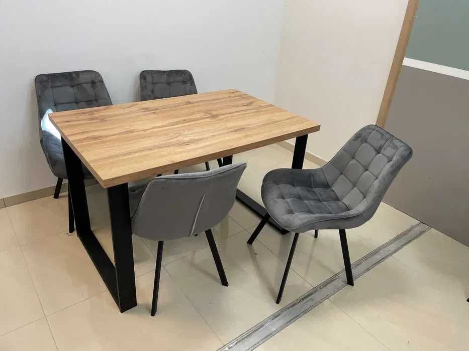 (160) Stół na metalowych nogach + 4 krzesła, nowe 1250 zł