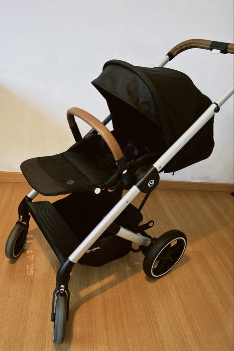 Carrinho Cybex Bailos S Lux com Ovo Cloud T i-Size