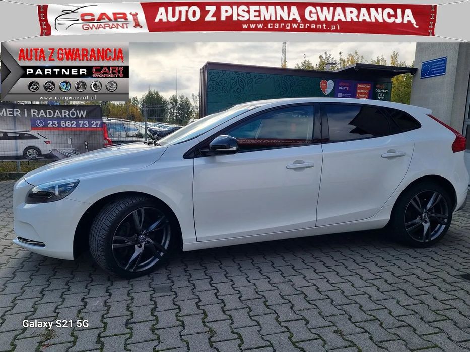 Volvo V40 2.0 D4 190 KM Navi Alu Biała Perła Zarejestrowany Gwarancja