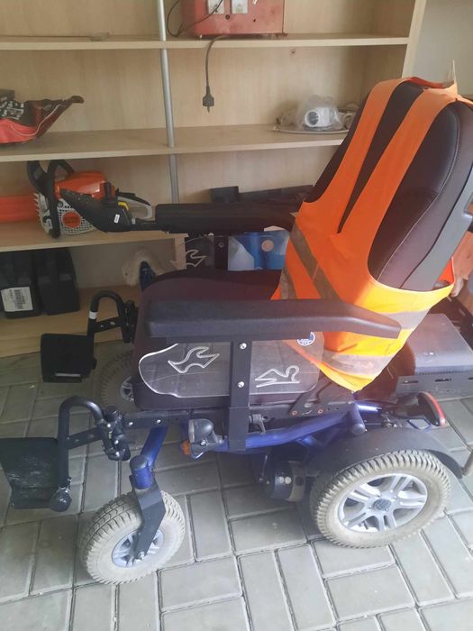 Wózek inwalidzki elektryczny Forest 2