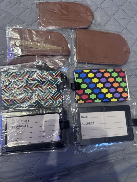 Identyfikatory bagażowe  (Zawieszki do bagażu)