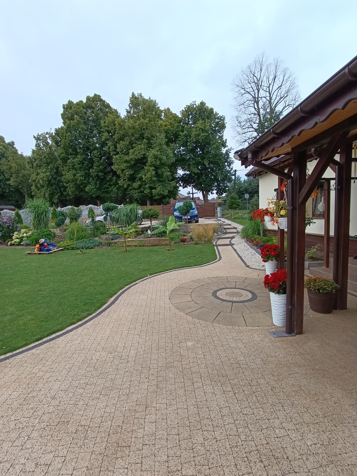 Sprzedam dom z działką 13ar-gotowy do zamieszkania!