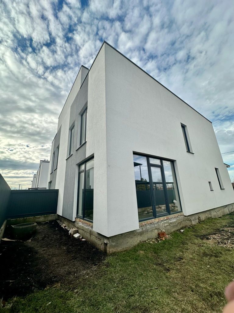 Продам котедж Пасіки-Зубрицькі (передмістя Львова), Єоселя
