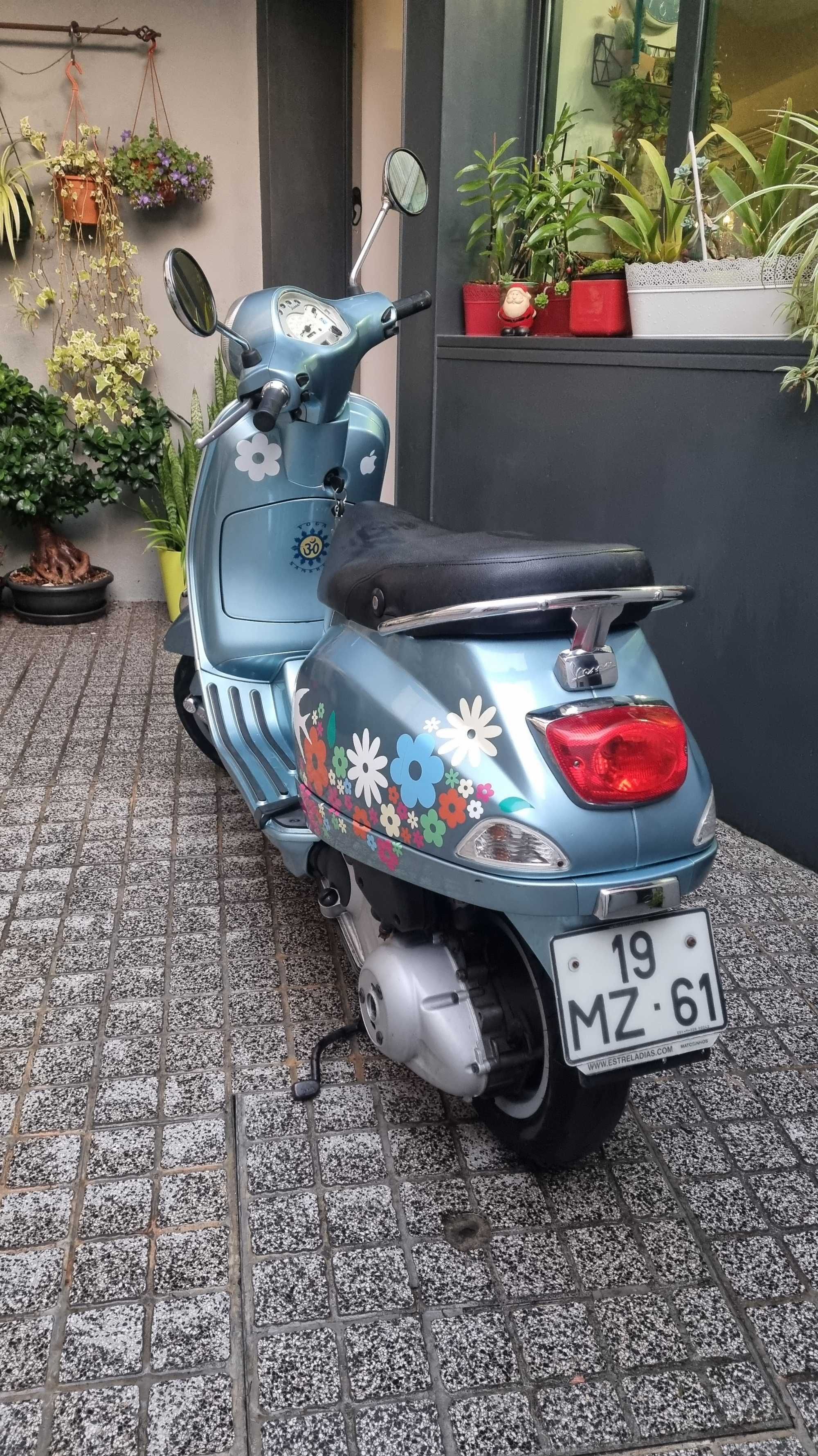 Piagio Vespa Primavera 125  ideal para restauro ou uso diário