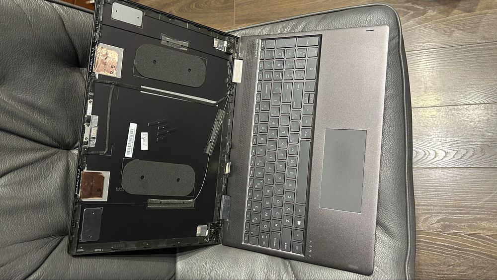 Sprzedam laptop uszkodzony envy x360 15m