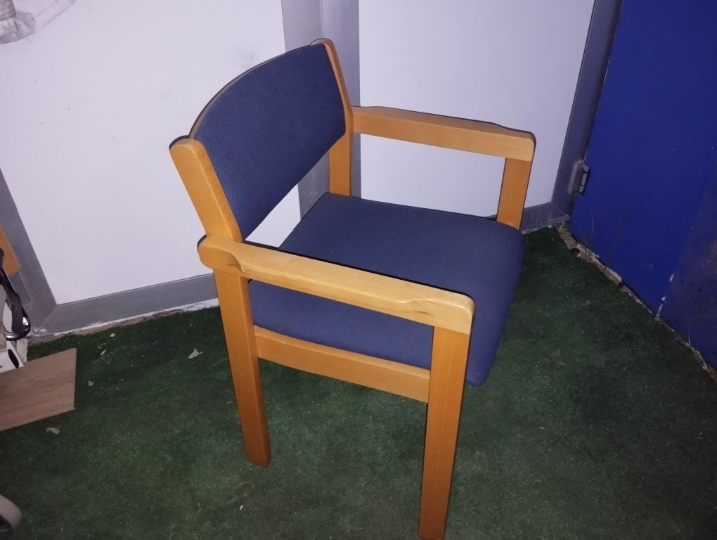 Krzesła konferencyjne