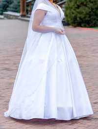 Весільна сукня класична плотний атлас