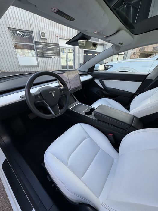 Продам Tesla model 3 Long Range 82.5kWh