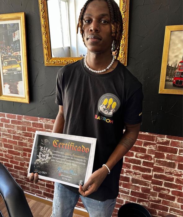 Formação de Tatuador (a) inclui Kit de Tatuagem